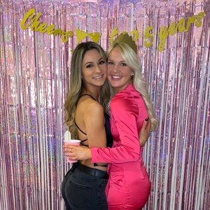 Meet your Posher, Julia